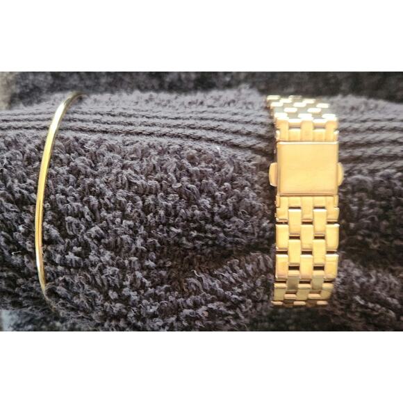 Michael Kors Crystal Gold Tone Women’s Watch n Matching Logo Bangle Bracelet Set - Picture 6 of 8
